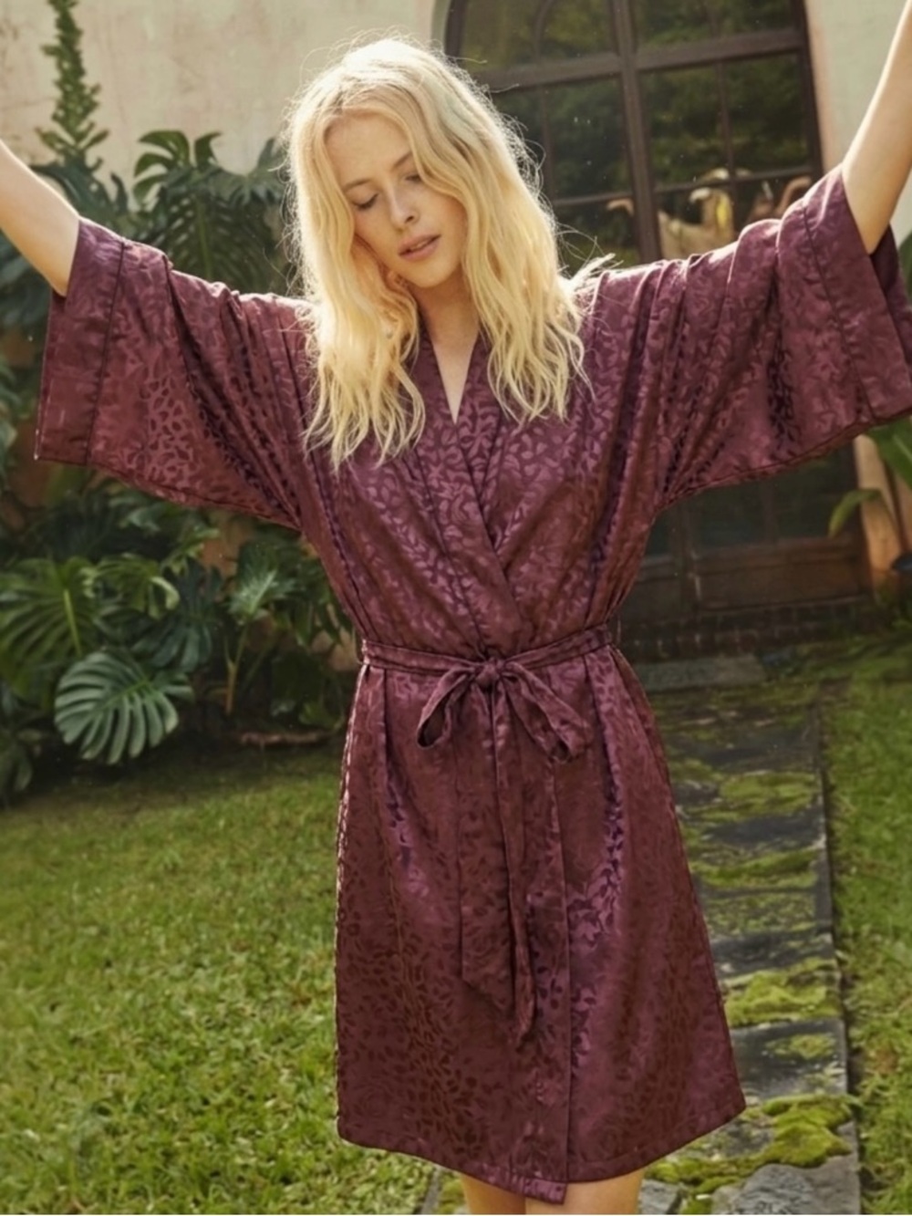 Vintage Silk & Satin Leaf Jacquard Kimono Robe Burgundy XL 90s Y2K Loungewear